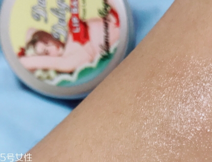 潤(rùn)唇膏保質(zhì)期是多久？過(guò)期的潤(rùn)唇膏不建議使用