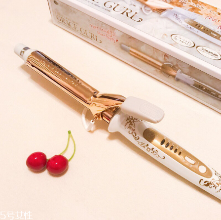 小泉成器陶瓷卷發(fā)棒好用嗎？好用的發(fā)型工具卷發(fā)棒