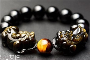 金曜石手鏈戴哪只手？金曜石手鏈這樣戴