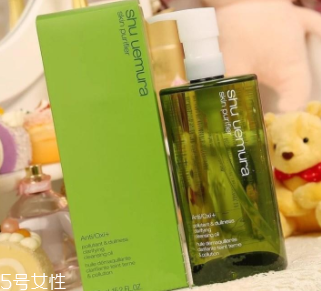 卸妝油哪個(gè)牌子好用？網(wǎng)紅卸妝油盤(pán)點(diǎn)