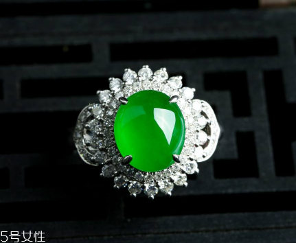 翡翠冰種和糯種哪個好？原來有這么大的區(qū)別