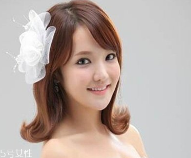 短發(fā)怎么做新娘造型？編發(fā)好看又簡(jiǎn)單