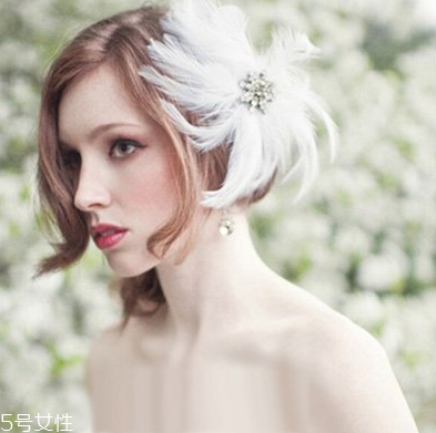 短發(fā)怎么做新娘造型？編發(fā)好看又簡(jiǎn)單