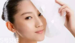 怎么揭面膜不扯大毛孔？掌握方向很重要