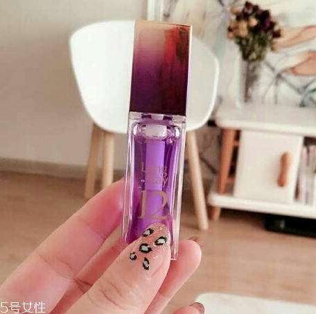 唇蜜怎么涂？一步一步打造嘟嘟唇