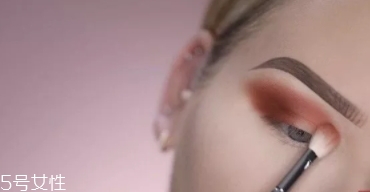 huda beauty沙漠盤怎么畫？油管大神一步步示范