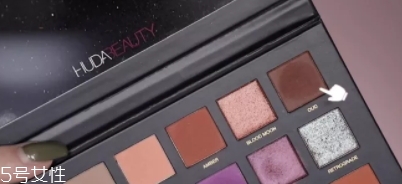 huda beauty沙漠盤怎么畫？油管大神一步步示范