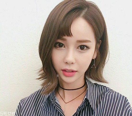 外翹短發(fā)適合什么臉型？再燙內(nèi)扣你就out了