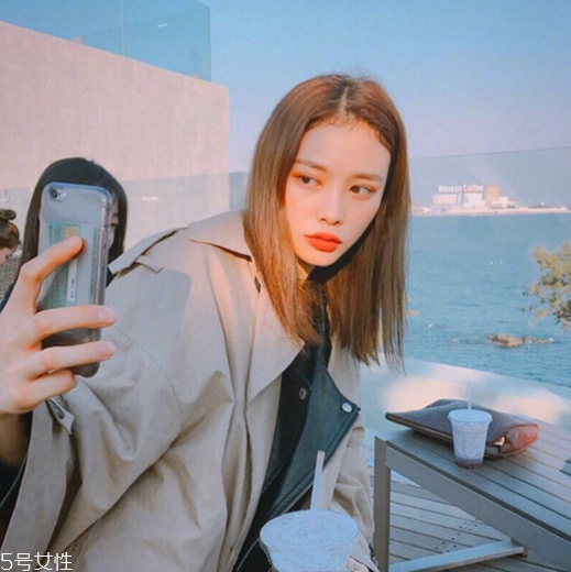 齊肩發(fā)怎么燙好看？女生發(fā)型設(shè)計(jì)與臉形搭配