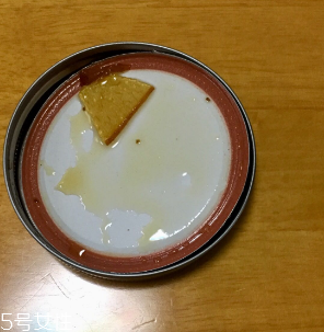 冰糖雪梨膏孕婦能吃嗎？孕婦吃冰糖雪梨膏適量最好