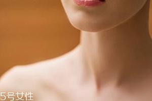有頸紋是怎么回事？不良習(xí)慣加速頸部肌膚衰老