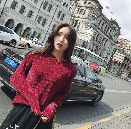 絲絨毛衣怎么搭配？優(yōu)雅氣質(zhì)全靠它