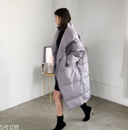 2018流行什么款式的羽絨服？這些羽絨服冬日必備