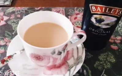 baileys是什么酒？大名鼎鼎的百利甜酒