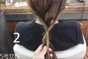 女生冬天長(zhǎng)發(fā)怎么編好看？長(zhǎng)發(fā)妹紙才懂得的痛