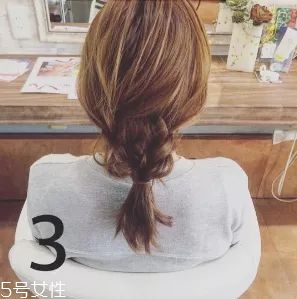 女生冬天長(zhǎng)發(fā)怎么編好看？長(zhǎng)發(fā)妹紙才懂得的痛