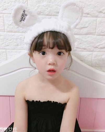 小女孩扎什么頭發(fā)好看？小公主發(fā)型大全