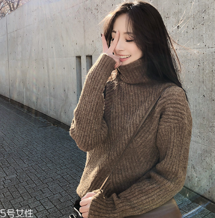毛衣上的咖啡漬怎么洗？巧用甘油輕松解決