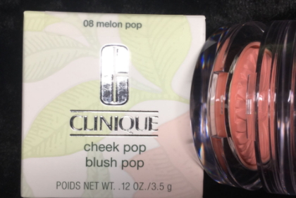 腮紅和散粉使用順序 腮紅散粉你知道先用哪個(gè)嗎？