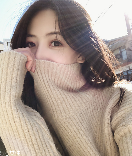 毛衣上面的土怎么去掉？這樣清洗就對(duì)了