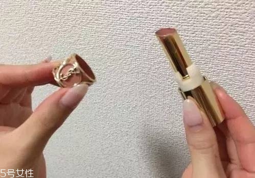 如何選擇口紅色號？口紅必不可少