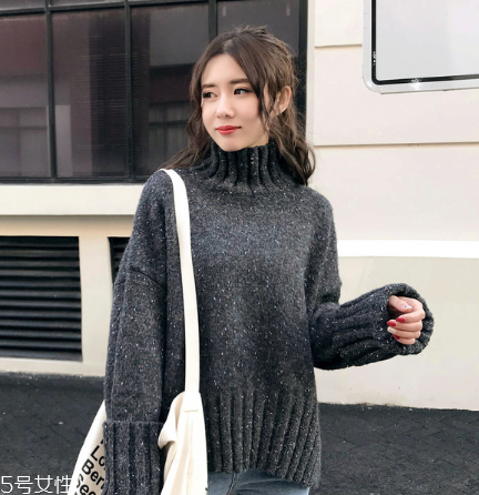 毛衣領(lǐng)口松了怎么辦？跟著小編這樣做