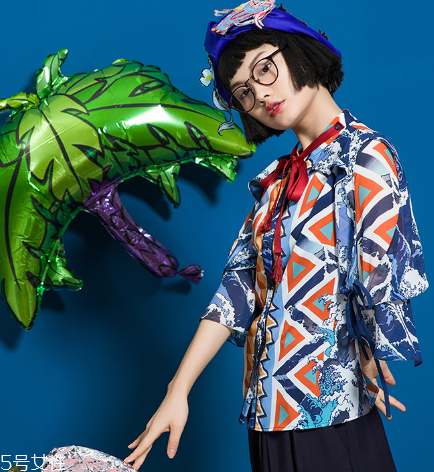 中國風(fēng)衣服怎么搭配？帶你演繹傳統(tǒng)之美