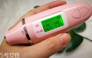 ipsa流金水什么味道？爛荔枝的味道