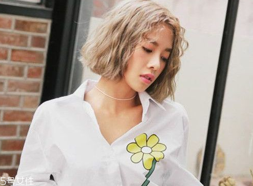 矮個子女生什么發(fā)型顯高？換個發(fā)型瞬間百變