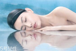 初春要換護膚品嗎？不用全部換