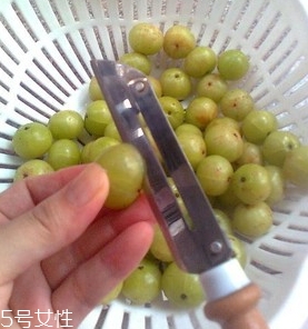 余甘子怎么吃？腌制風(fēng)味最佳
