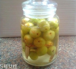 余甘子怎么吃？腌制風(fēng)味最佳