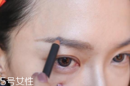 眉毛畫壞了怎么補(bǔ)救？12種拯救方法都在這里了