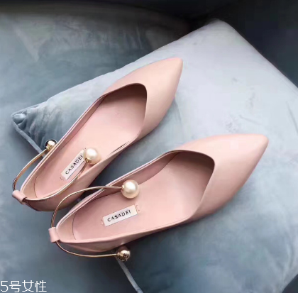 casadei是哪個(gè)國(guó)家的牌子？在最美的時(shí)光你需要一雙好鞋