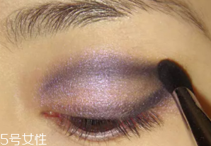 紫色眼影怎么畫(huà)好看？淡紫色超有女人味