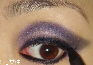 紫色眼影怎么畫(huà)好看？淡紫色超有女人味