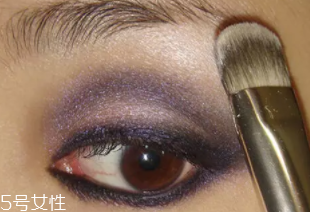紫色眼影怎么畫(huà)好看？淡紫色超有女人味
