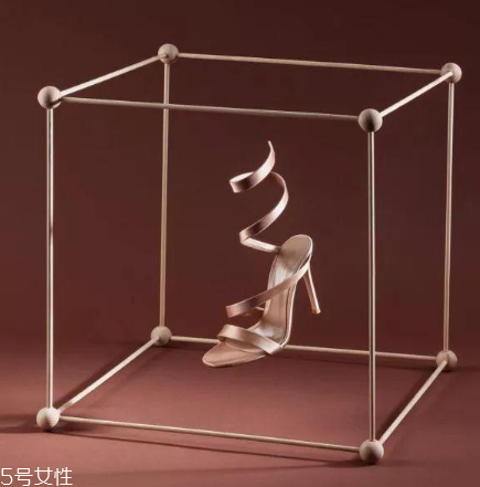 casadei鞋子多少錢？開啟你的奢華清單