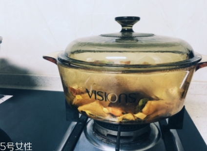康寧鍋可以用明火嗎？居然能在燃氣灶上使用