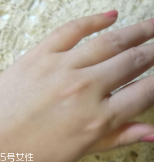 Florena護(hù)手霜怎么樣？滋潤(rùn)美白打造纖纖玉手