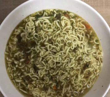 藤嬌牛肉面和藤椒牛肉面哪個好吃？統(tǒng)一和康師傅的對決