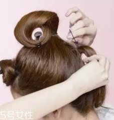 馬尾怎么扎顯臉??？馬尾位置越高越精神