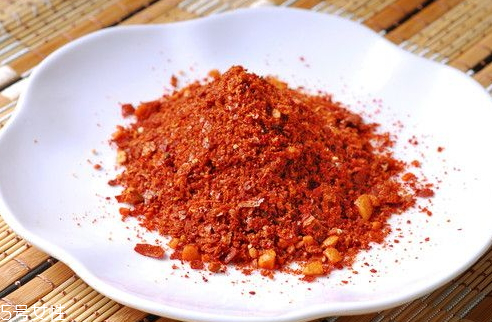 辣椒面長(zhǎng)蟲還能吃嗎 變質(zhì)不要食用