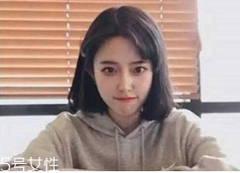 什么女孩適合不留劉海？圓臉妹子掀起劉海更適合你
