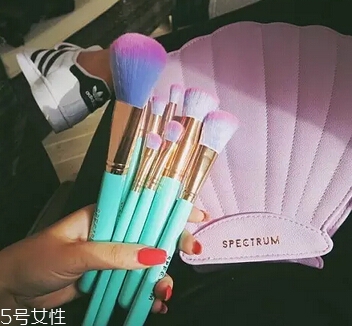怎么選購(gòu)韓國(guó)化妝品？女生化妝品必備清單