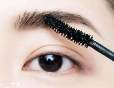 過(guò)年涂什么口紅？這些唇色讓親屬夸你好看