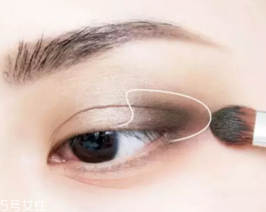 過(guò)年涂什么口紅？這些唇色讓親屬夸你好看
