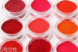 口紅粉怎么用？口紅色粉手工diy