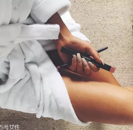 怎么選購(gòu)韓國(guó)化妝品？女生化妝品必備清單