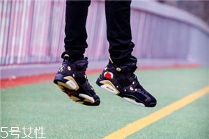 運(yùn)動(dòng)鞋鞋墊老往后面跑怎么辦？